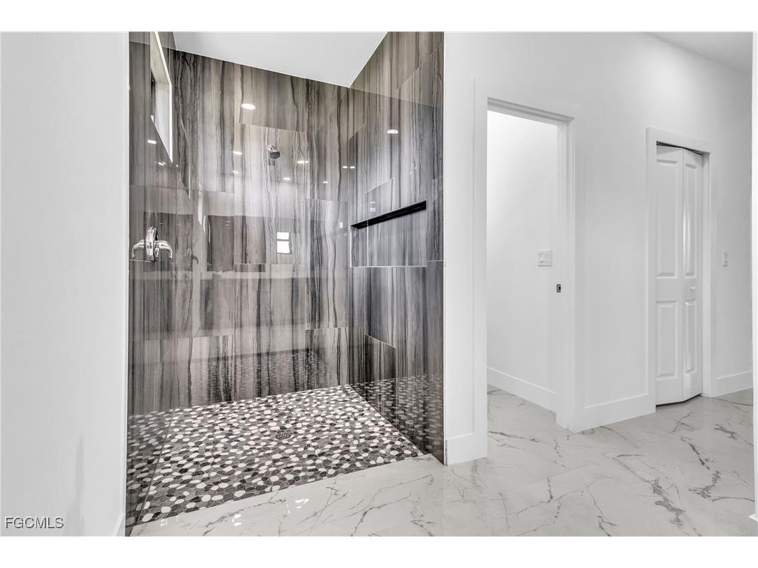 1025 Gladys Street Lehigh Acres FL 33974 2026000965 image17