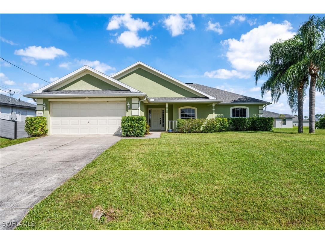 1025 NE 36th Terrace Cape Coral FL 33909 224080393 image1