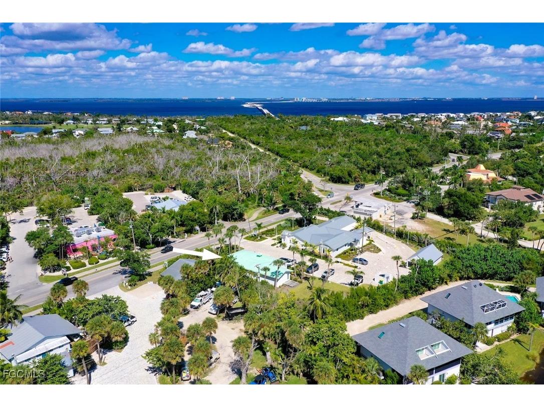 1025 Periwinkle Way Sanibel FL 33957 2025015749 image4