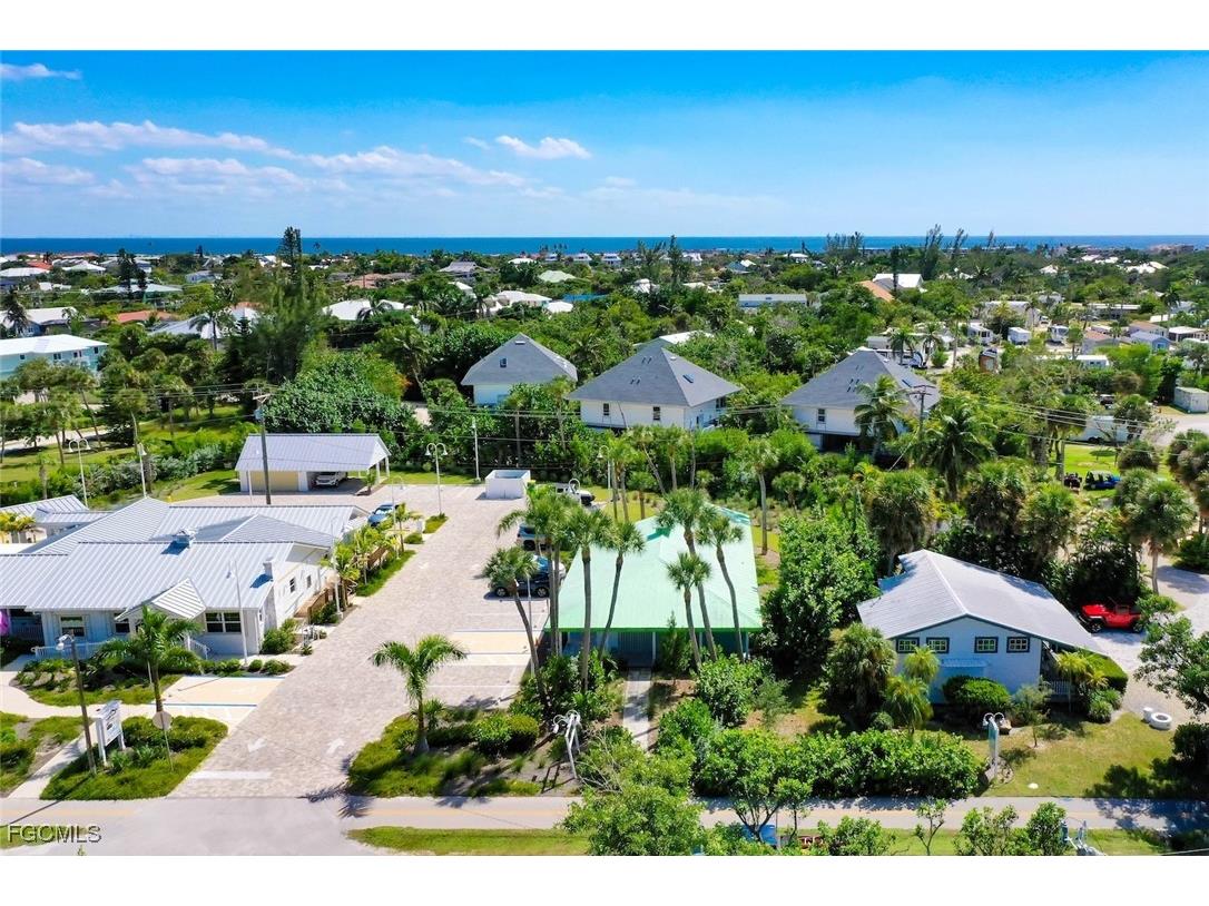 1025 Periwinkle Way Sanibel FL 33957 2025015749 image5