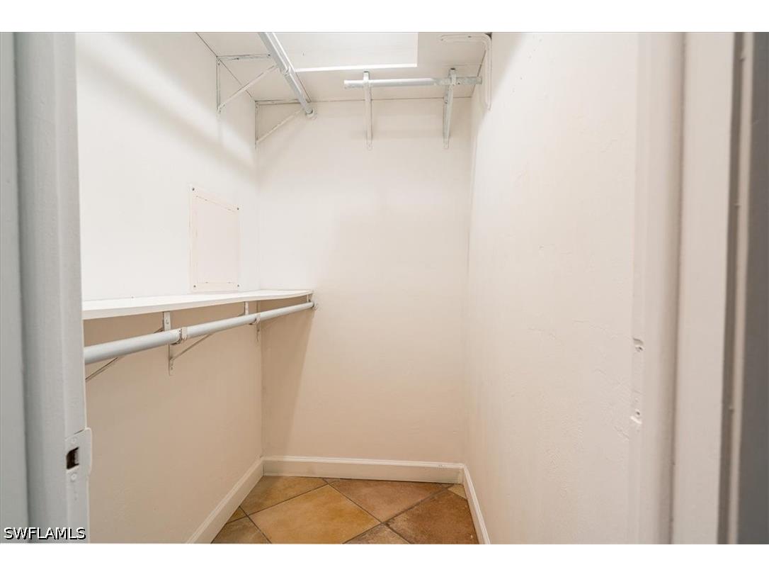 1025 Pine Isle Lane #1025 Naples FL 34112 226016666 image14