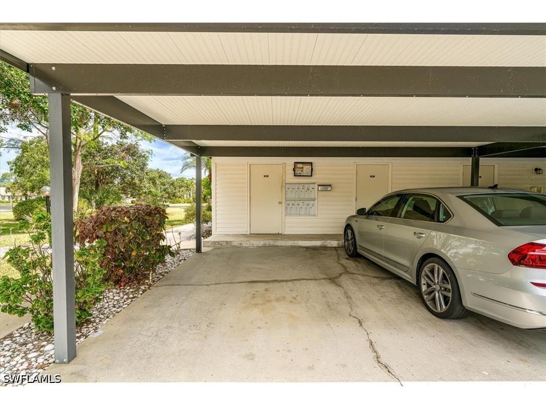 1025 Pine Isle Lane #1025 Naples FL 34112 226016666 image20