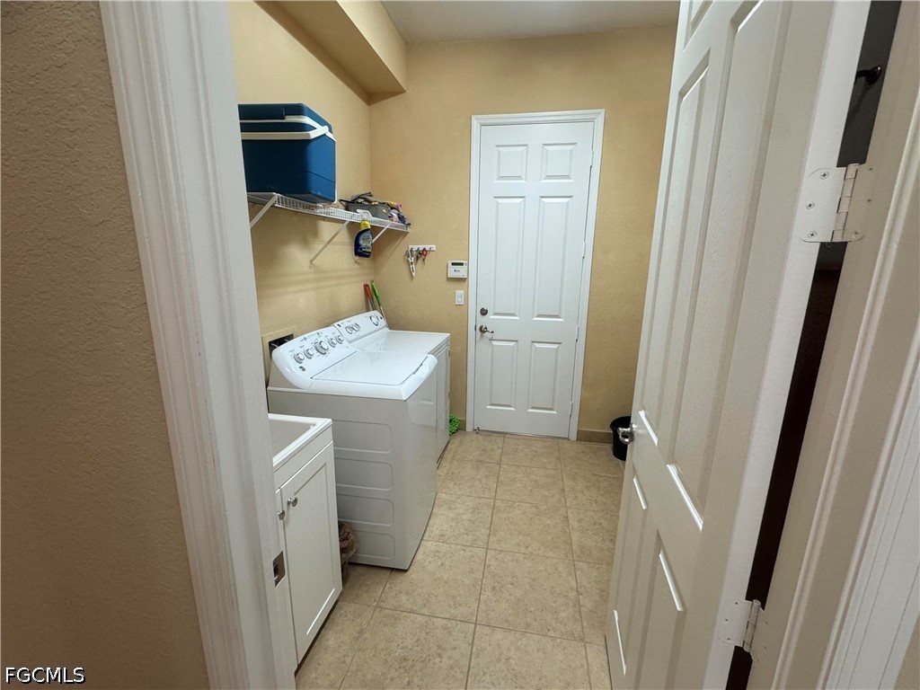 10253 Gulfstone Court Fort Myers FL 33913 2026029639 image8