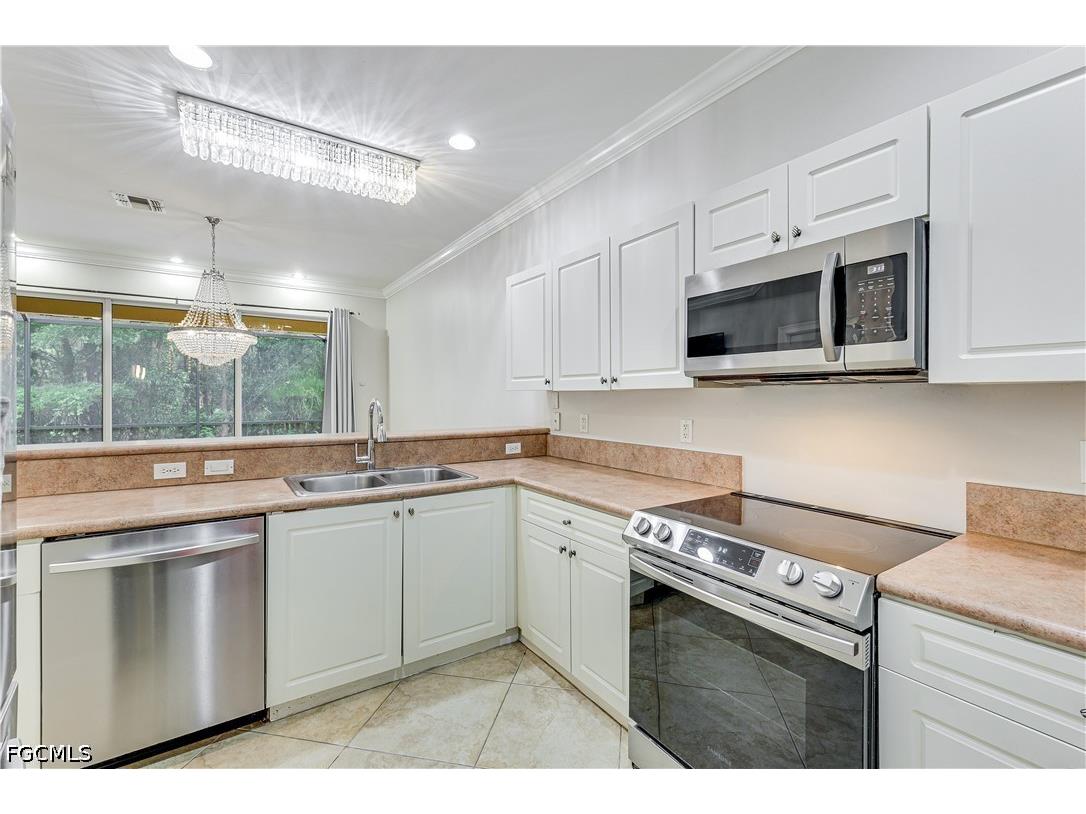 10253 S Silver Palm Drive Estero FL 33928 2026028420 image8