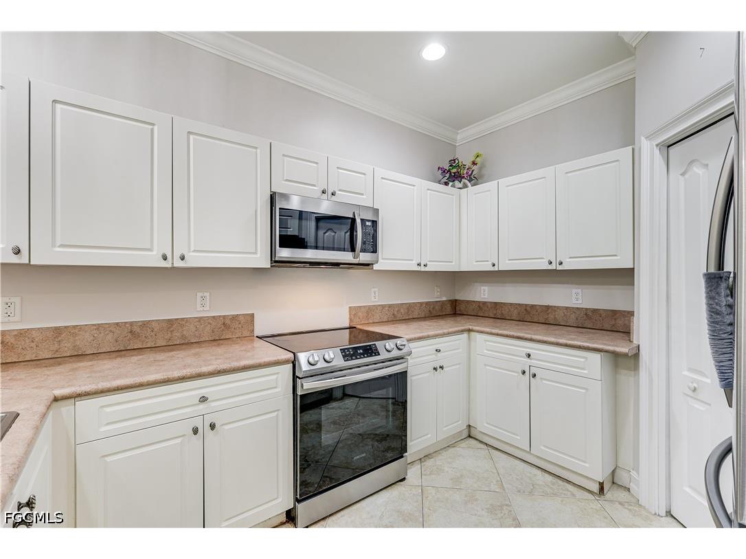 10253 S Silver Palm Drive Estero FL 33928 2026028420 image9
