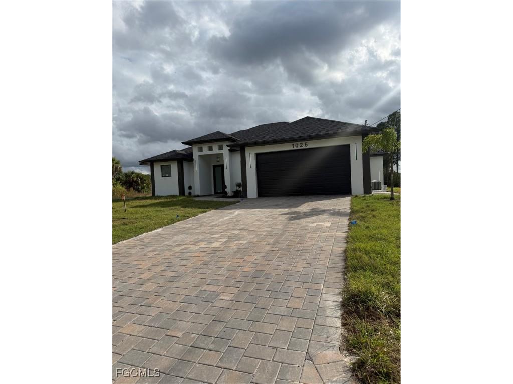1026 Lakeside Drive Lehigh Acres FL 33974 2025021128 image2