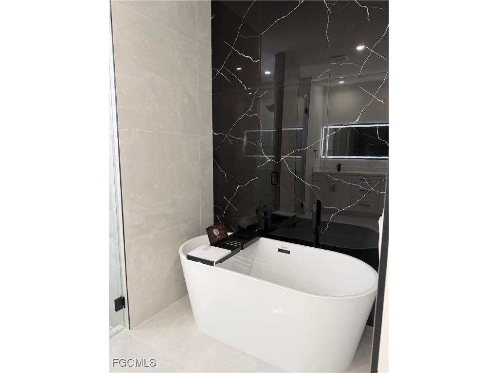 1026 Lakeside Drive Lehigh Acres FL 33974 2025021128 image20