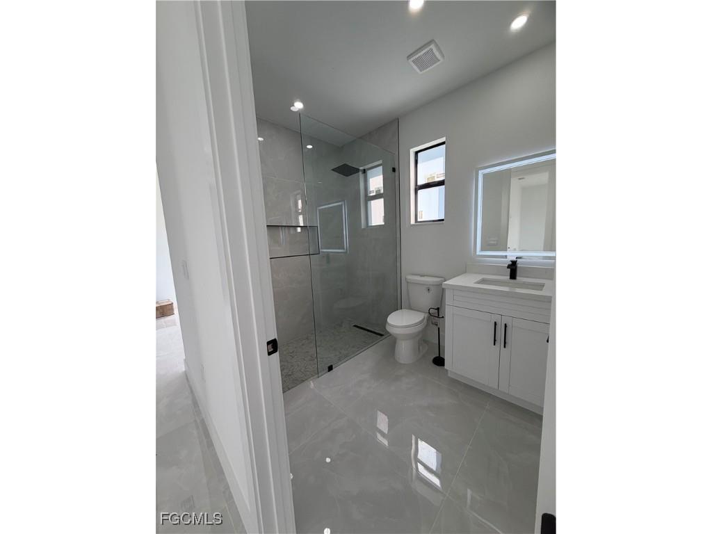 1026 Lakeside Drive Lehigh Acres FL 33974 2025021128 image28