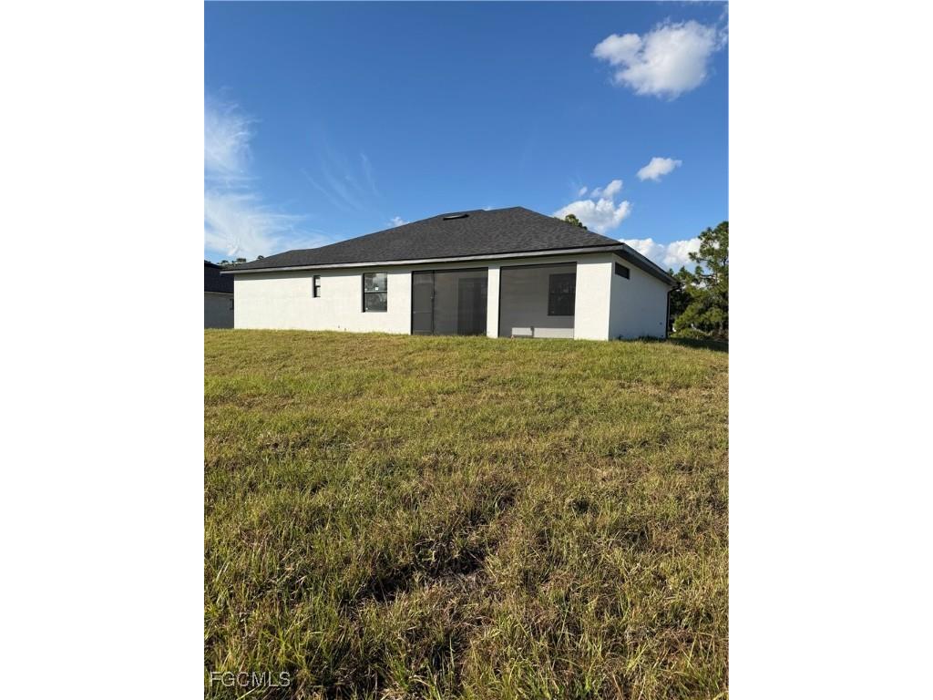 1026 Lakeside Drive Lehigh Acres FL 33974 2025021128 image7