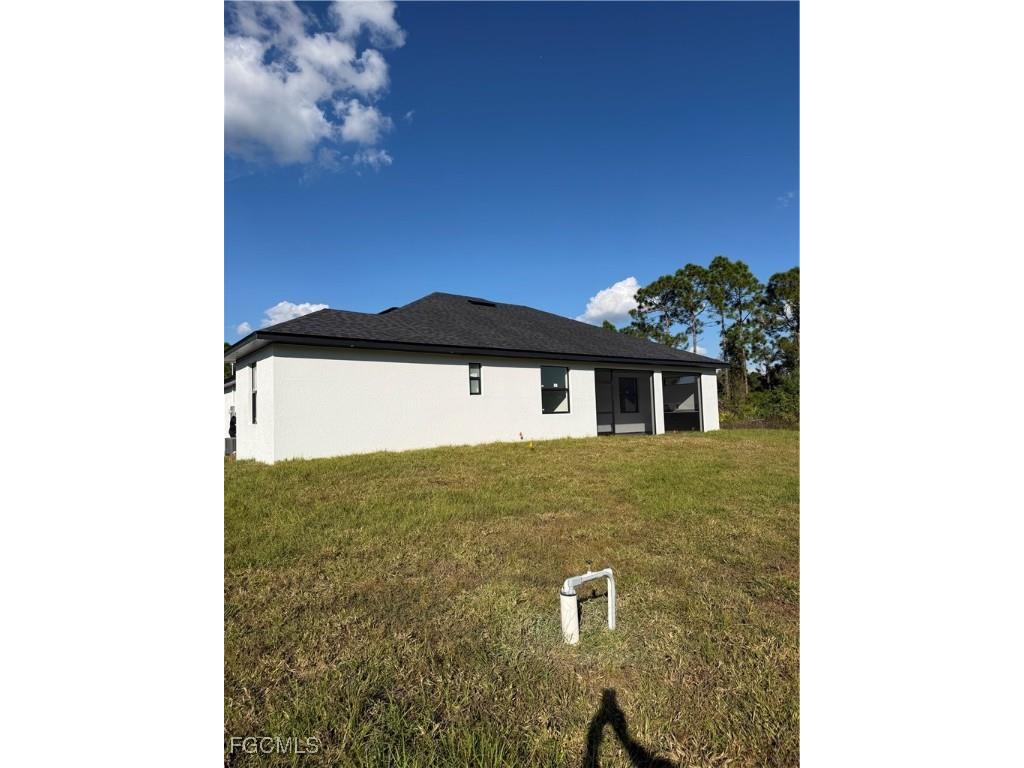 1026 Lakeside Drive Lehigh Acres FL 33974 2025021128 image8