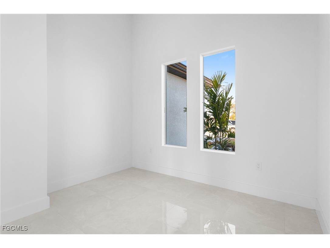 1026 Nelson Road N Cape Coral FL 33993 2025005728 image10