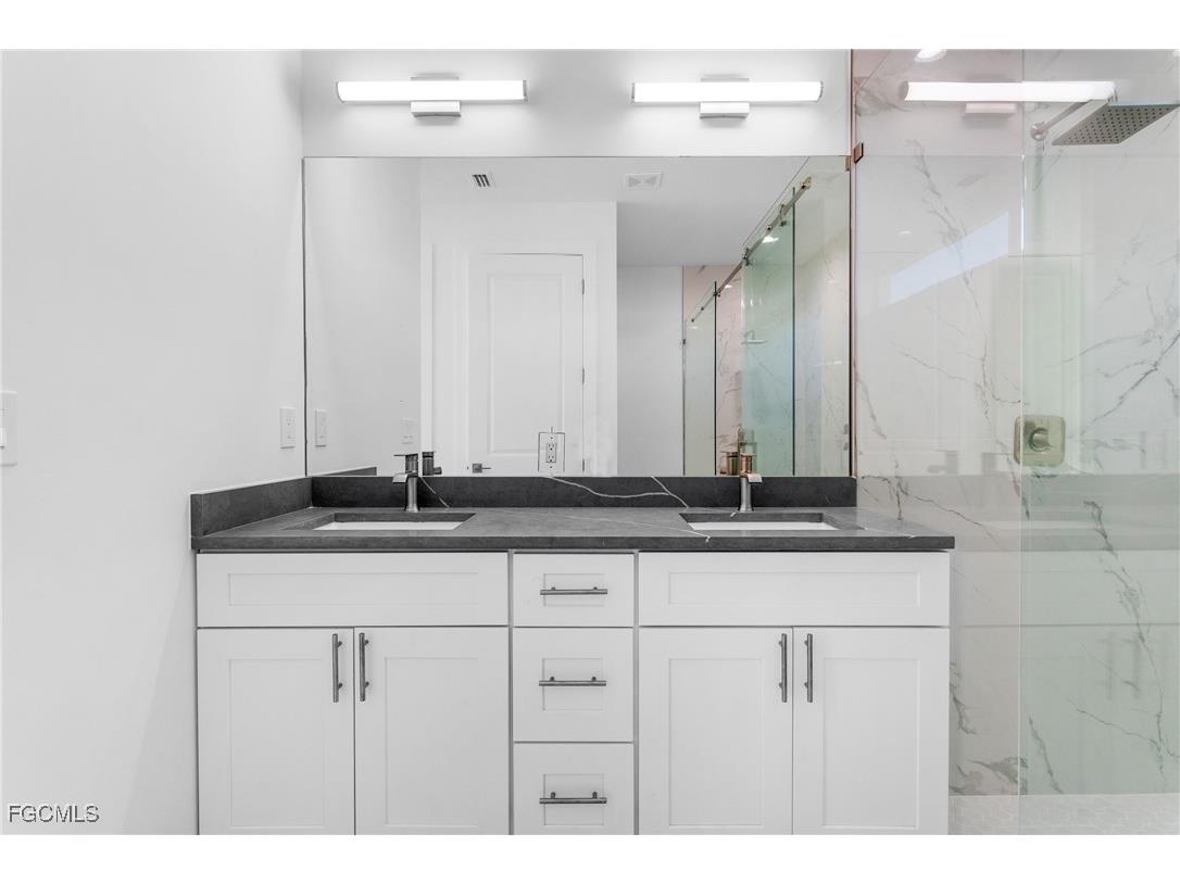 1026 Nelson Road N Cape Coral FL 33993 2025005728 image18