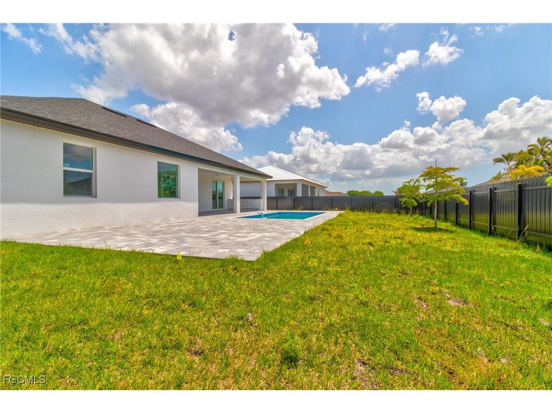 1026 Nelson Road N Cape Coral FL 33993 2025005728 image35