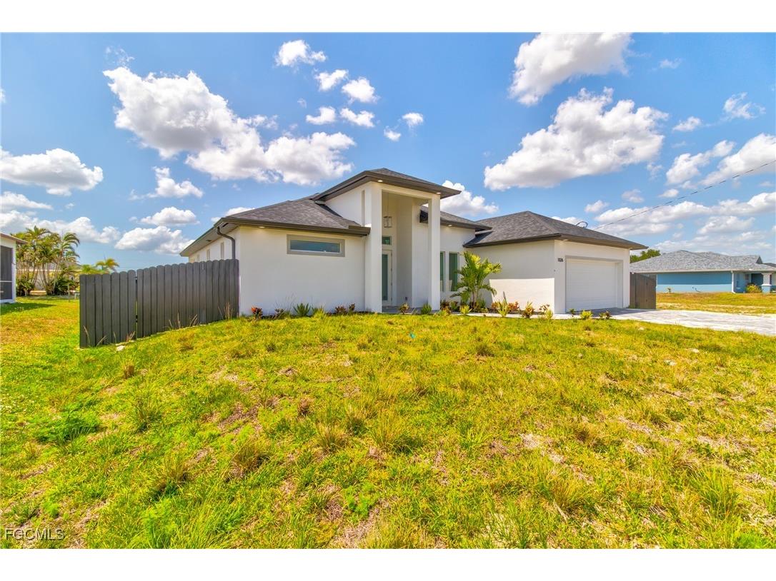 1026 Nelson Road N Cape Coral FL 33993 2025005728 image4