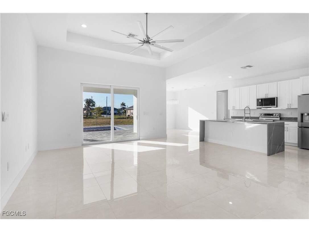 1026 Nelson Road N Cape Coral FL 33993 2025005728 image5