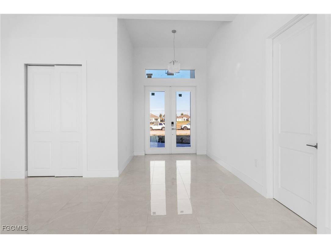 1026 Nelson Road N Cape Coral FL 33993 2025005728 image6