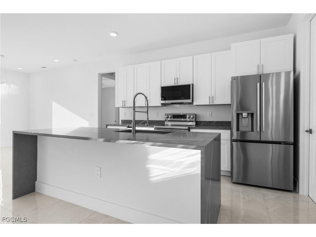 1026 Nelson Road N Cape Coral FL 33993 2026011902 image15