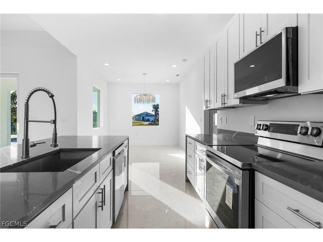 1026 Nelson Road N Cape Coral FL 33993 2026011902 image16