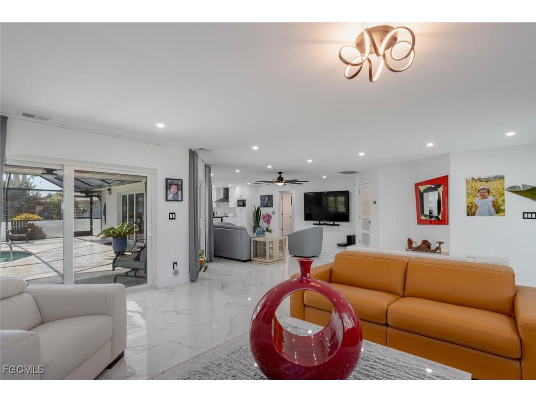 1026 S Town And River Drive Fort Myers FL 33919 2025021435 image10