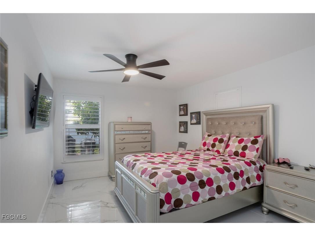 1026 S Town And River Drive Fort Myers FL 33919 2025021435 image19