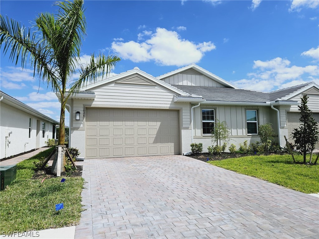 1027 Enbrook Loop Naples FL 34114 224022870 image1
