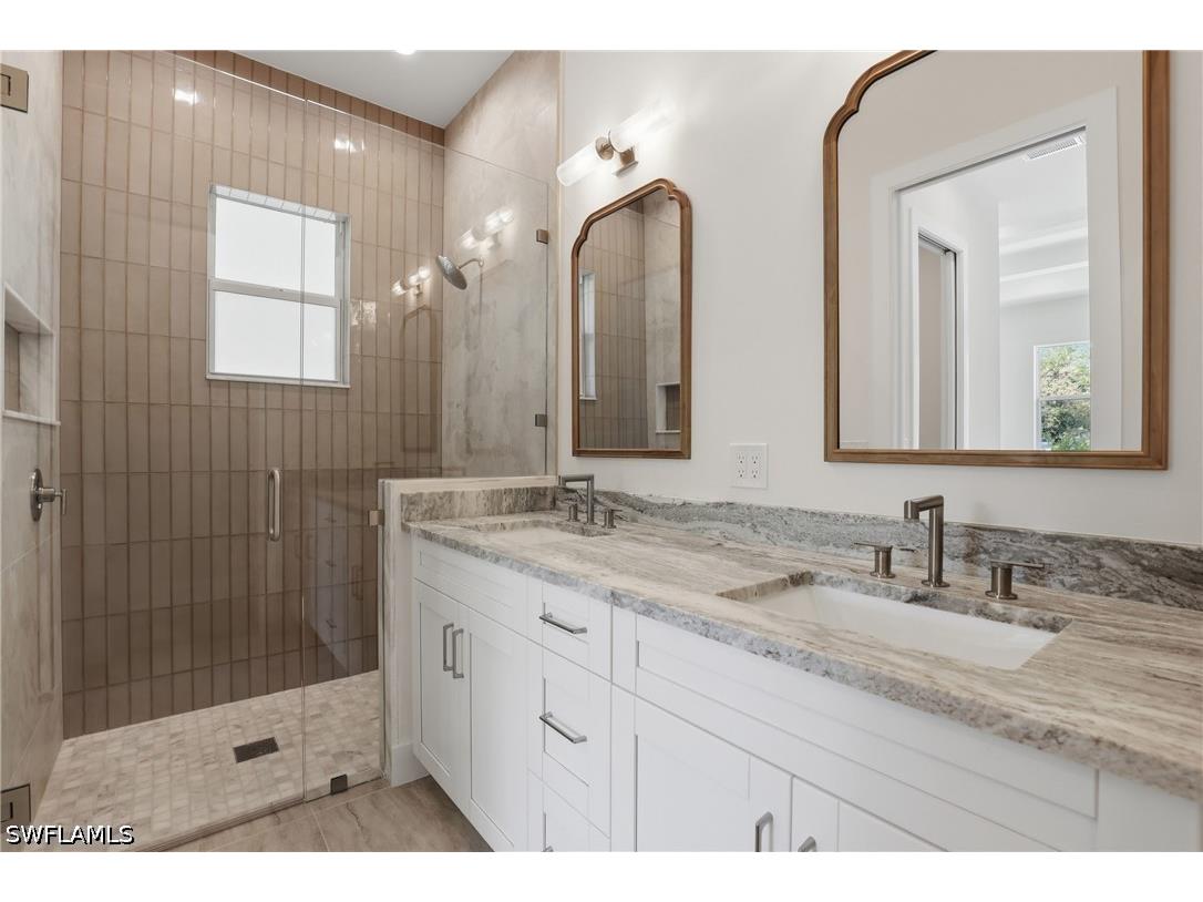 1027 Frank Whiteman Boulevard Naples FL 34103 226014702 image18