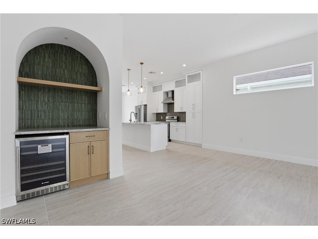 1027 Frank Whiteman Boulevard Naples FL 34103 226014702 image8