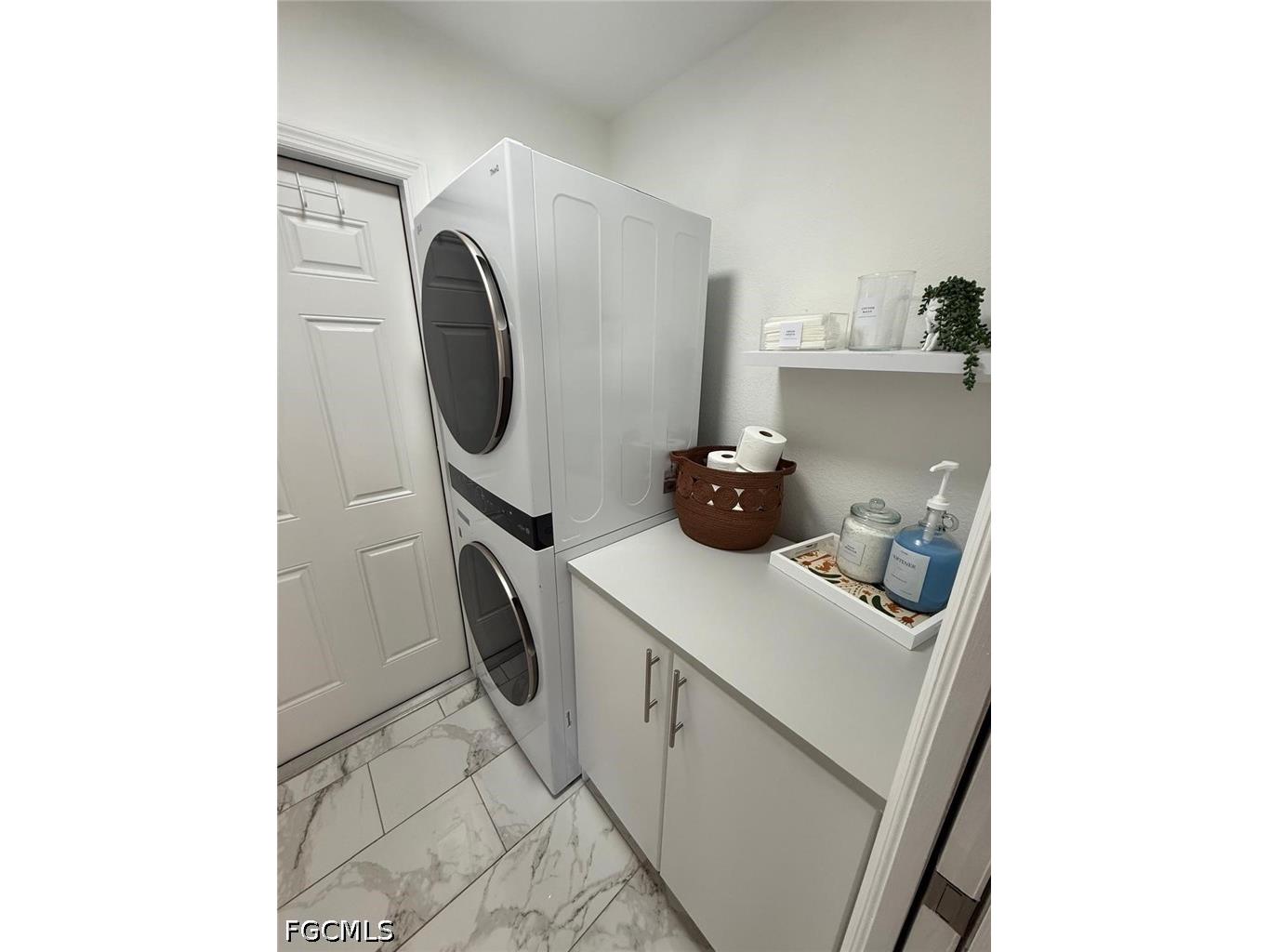 1027 Hancock Bridge Parkway Cape Coral FL 33990 2026022560 image8