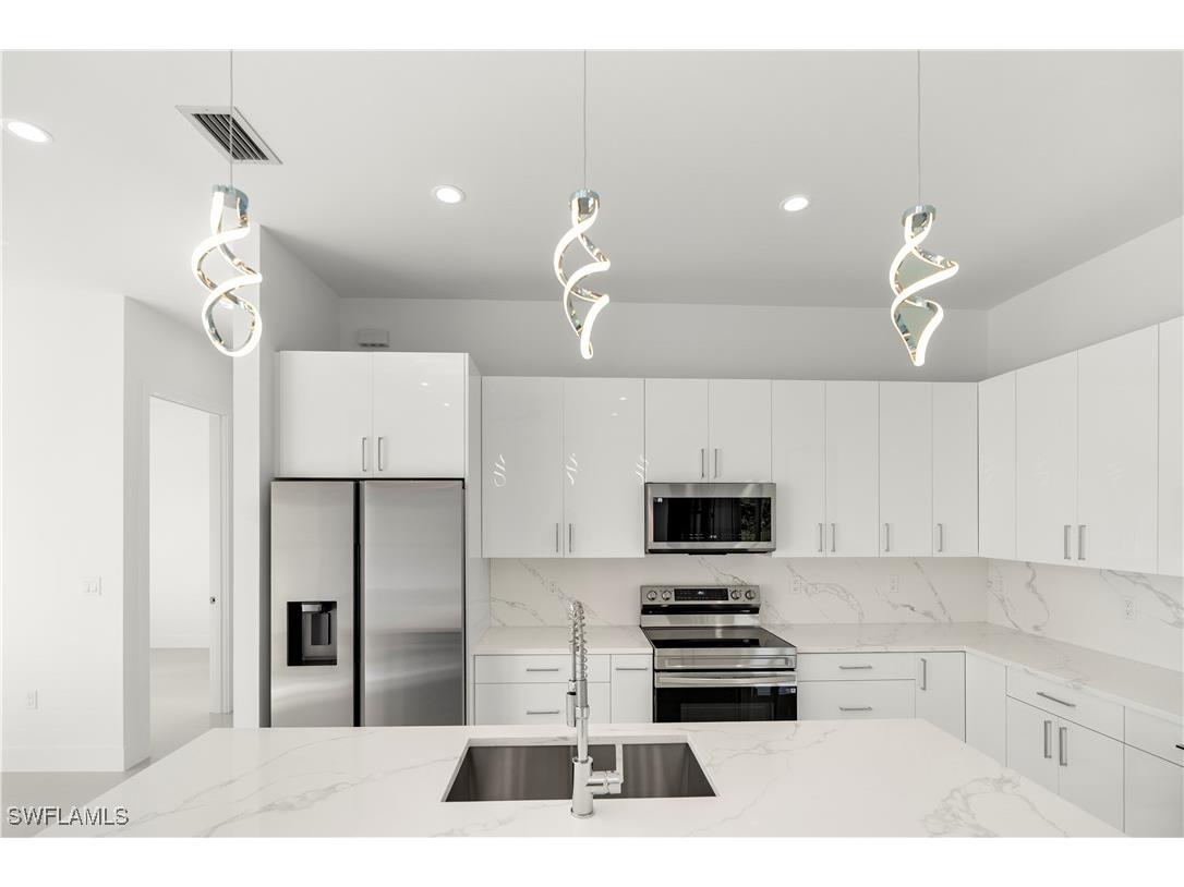 1027 Kirkwood Street Lehigh Acres FL 33974 225079557 image6