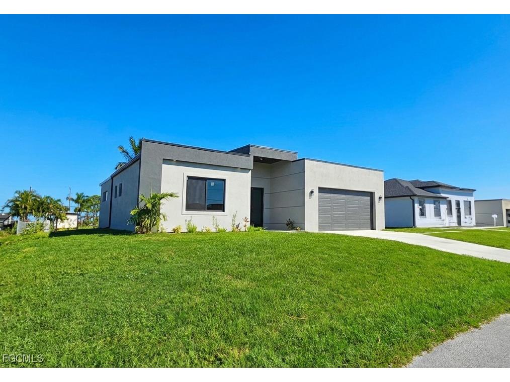 1027 Kismet Parkway W Cape Coral FL 33993 2026003917 image3