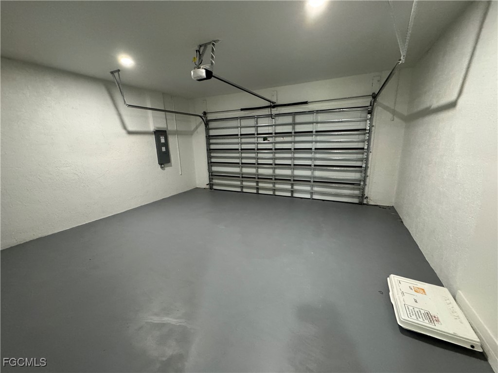 1027 Kismet Parkway W Cape Coral FL 33993 2026003917 image32