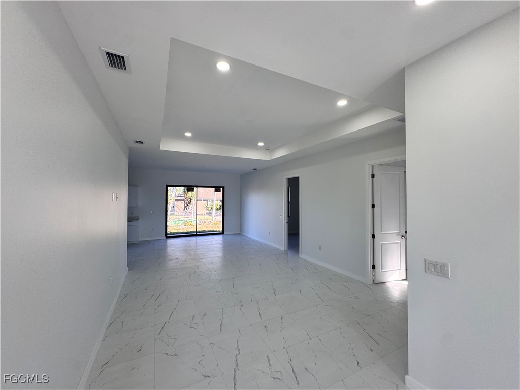 1027 Kismet Parkway W Cape Coral FL 33993 2026003917 image4