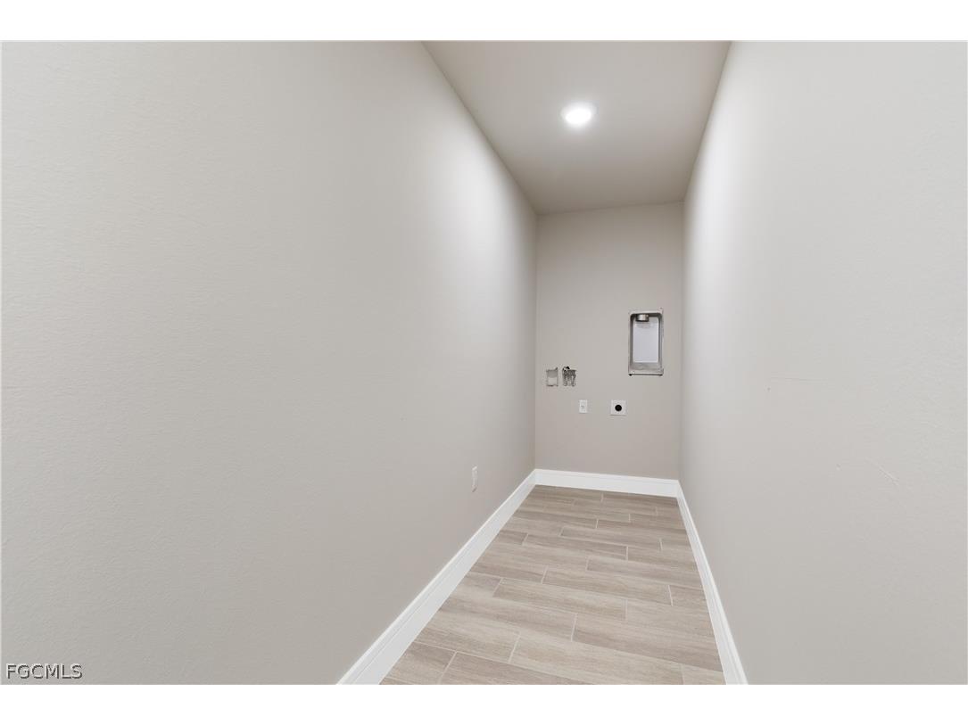 1027 NW 19th Street Cape Coral FL 33993 2026010468 image25