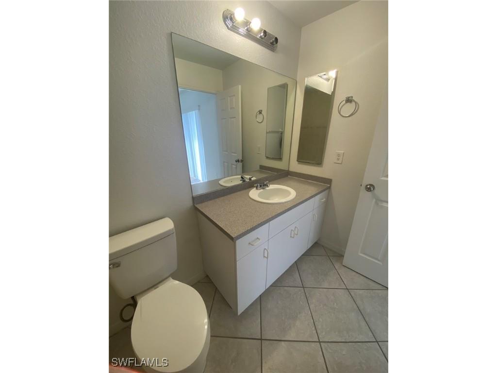1027 SE 11th Street Cape Coral FL 33990 2025001738 image11