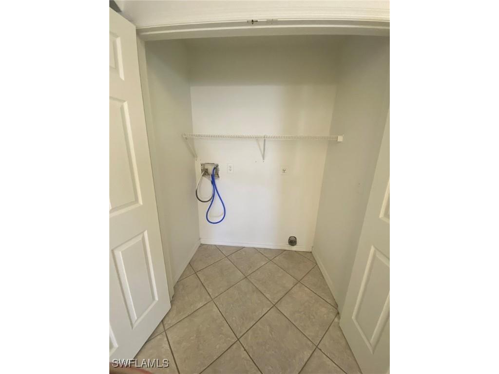 1027 SE 11th Street Cape Coral FL 33990 2025001738 image13