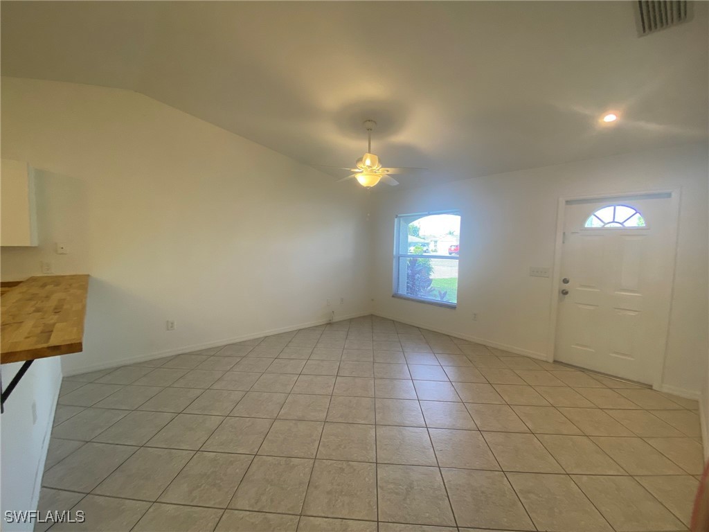 1027 SE 11th Street Cape Coral FL 33990 2025001738 image3