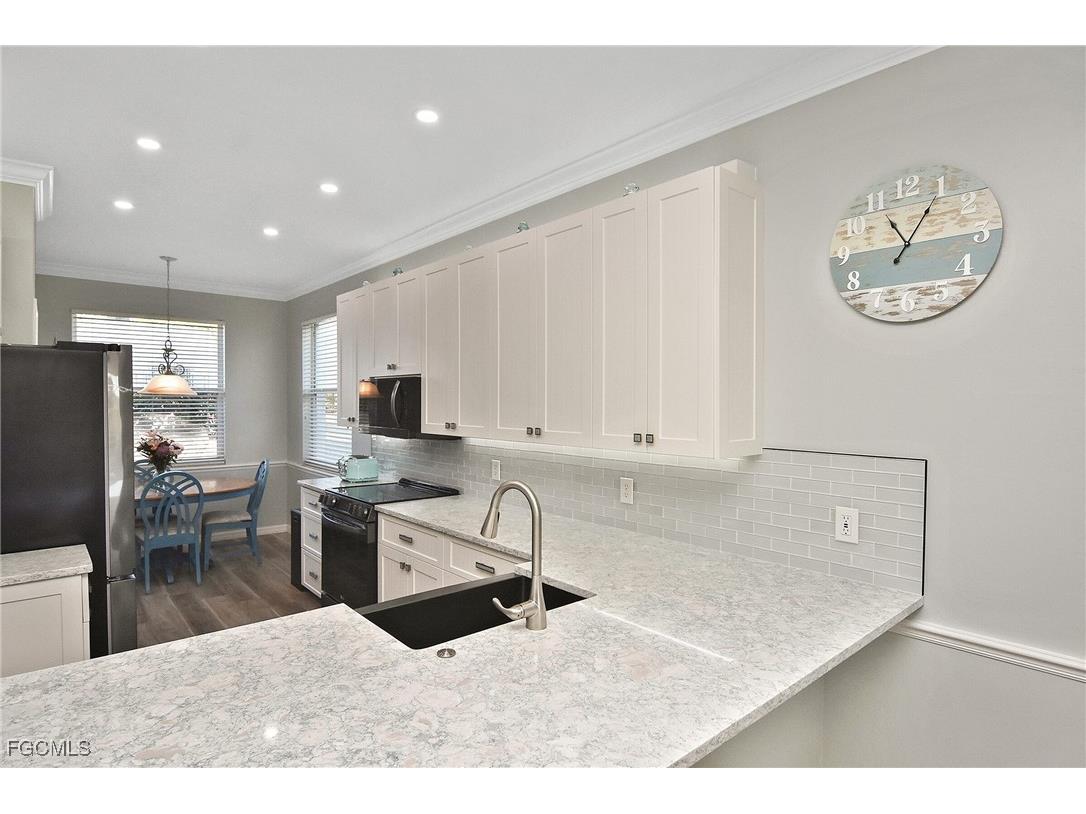 10275 Bismark Palm Way #1111 Fort Myers FL 33966 2026002243 image8