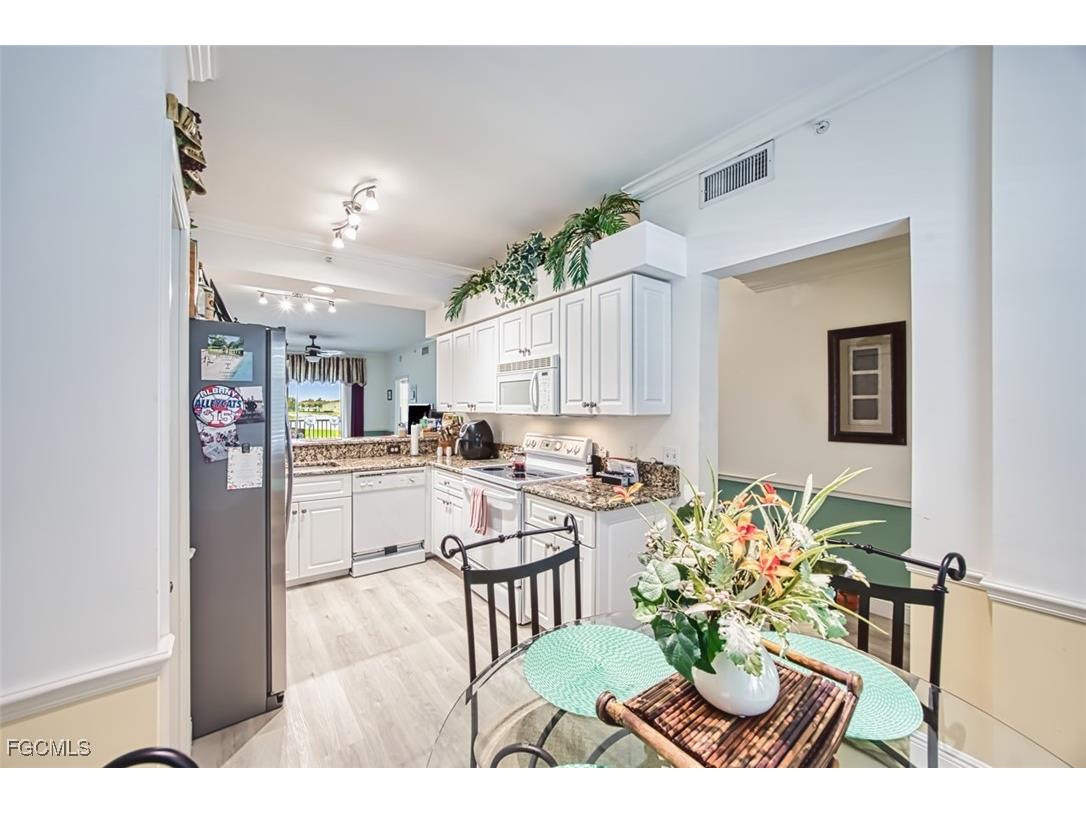 10275 Bismark Palm Way #1124 Fort Myers FL 33966 2025007619 image12