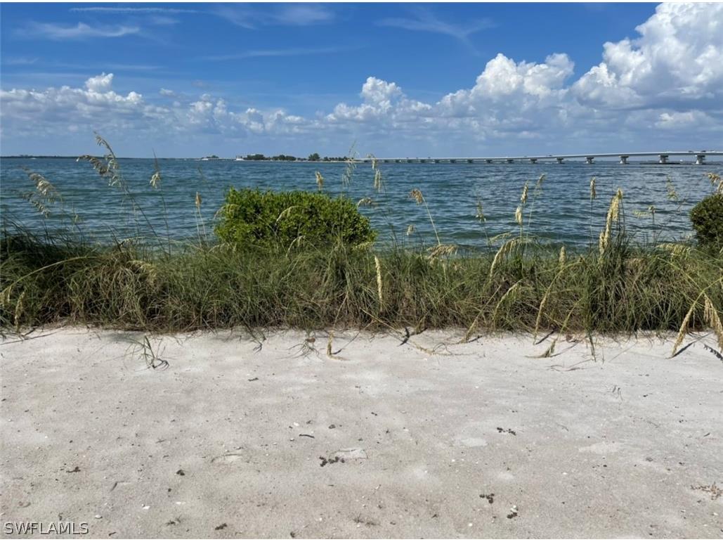 1028 Bayview Drive Sanibel FL 33957 222090031 image8