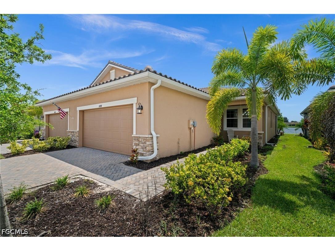 10288 Bonavie Cove Drive Fort Myers FL 33966 2026028657 image24