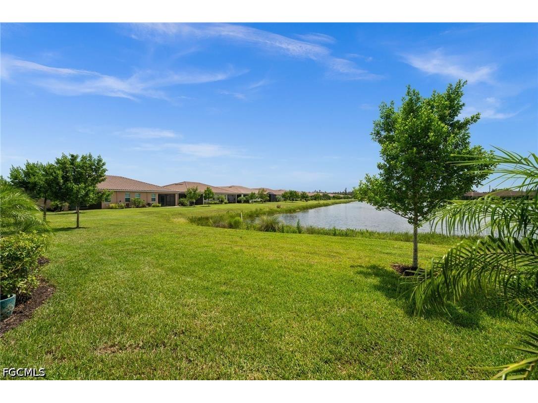 10288 Bonavie Cove Drive Fort Myers FL 33966 2026028657 image26