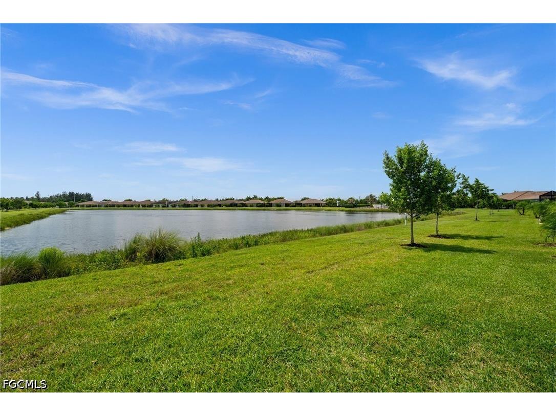 10288 Bonavie Cove Drive Fort Myers FL 33966 2026028657 image27