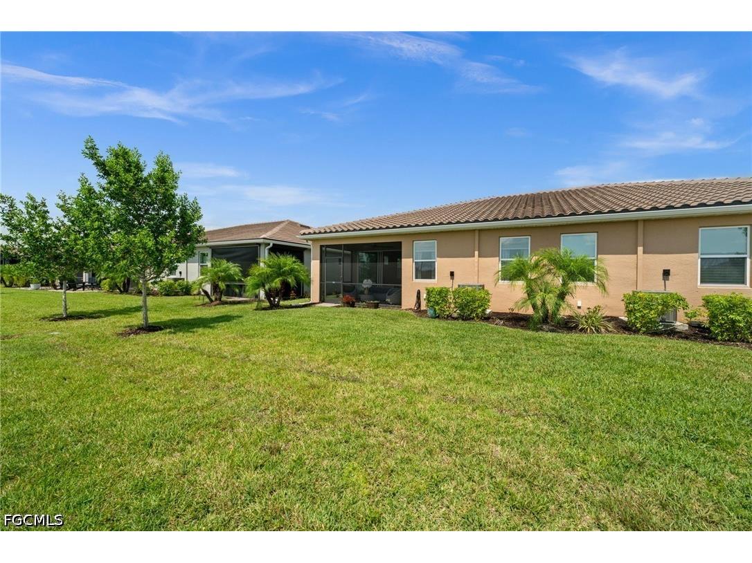 10288 Bonavie Cove Drive Fort Myers FL 33966 2026028657 image28