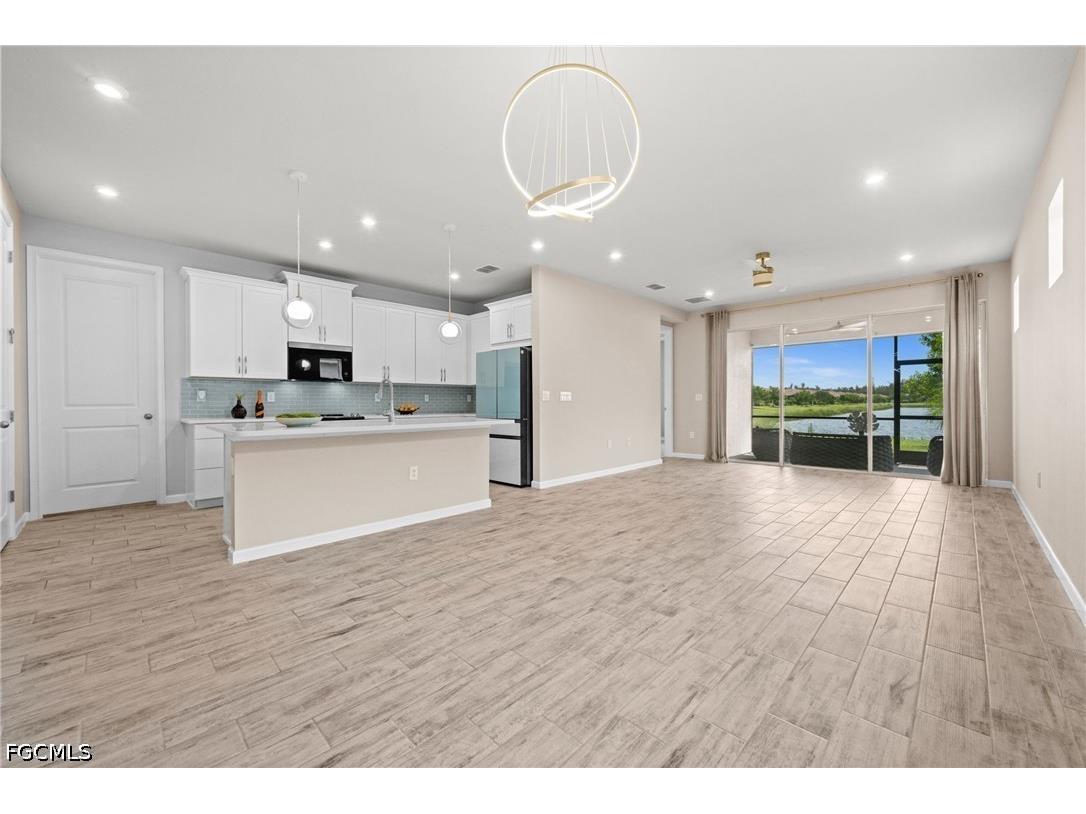 10288 Bonavie Cove Drive Fort Myers FL 33966 2026028657 image5