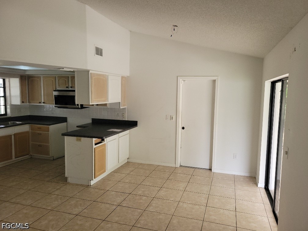 1029 NE Van Loon Lane Cape Coral FL 33909 2026018287 image8