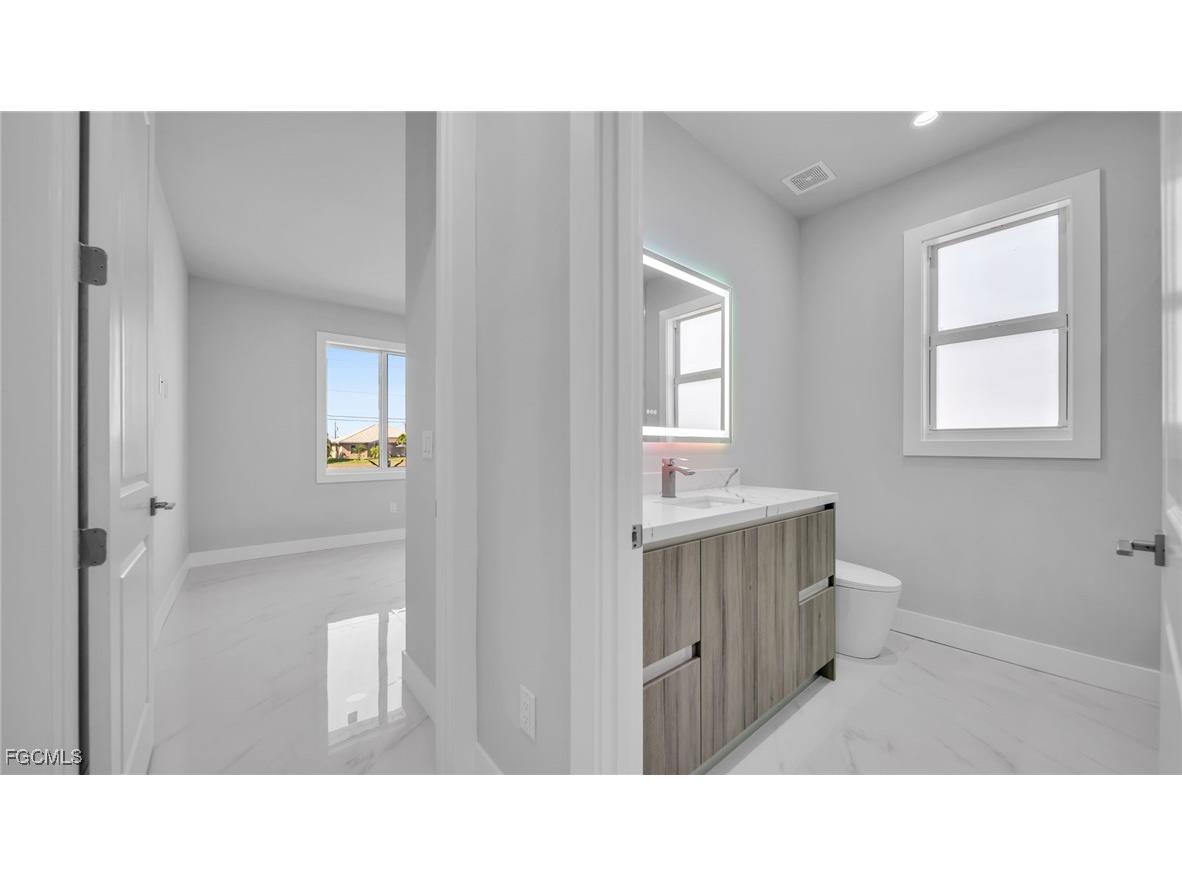 1029 NW 35th Place Cape Coral FL 33993 2025023997 image22