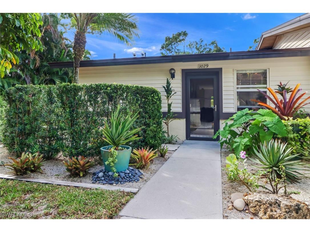 1029 Pine Isle Lane #1029 Naples FL 34112 223080003 image1