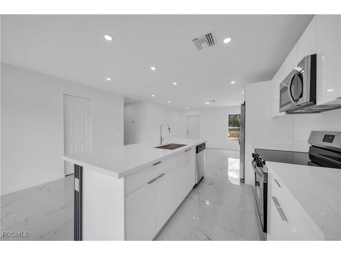 1029 Winters Street E Lehigh Acres FL 33974 2025005827 image13