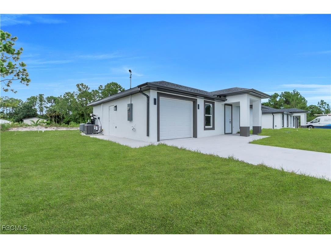 1029 Winters Street E Lehigh Acres FL 33974 2025005827 image6