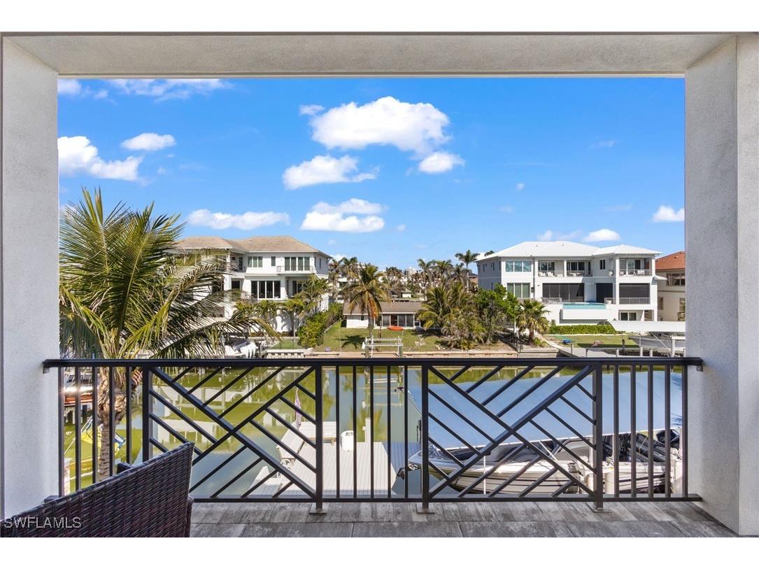 103 Bayview Avenue Naples FL 34108 225077829 image8